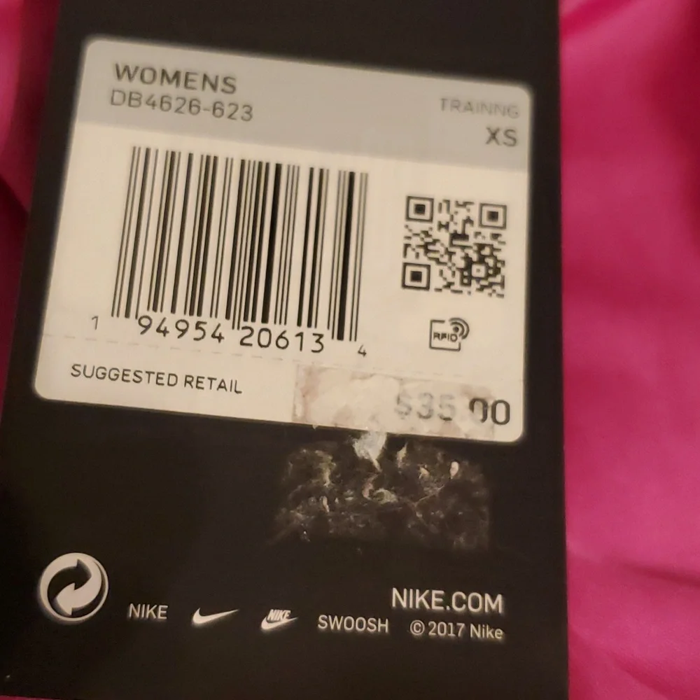 💓Nike Athletic Top - Picture 4 of 11